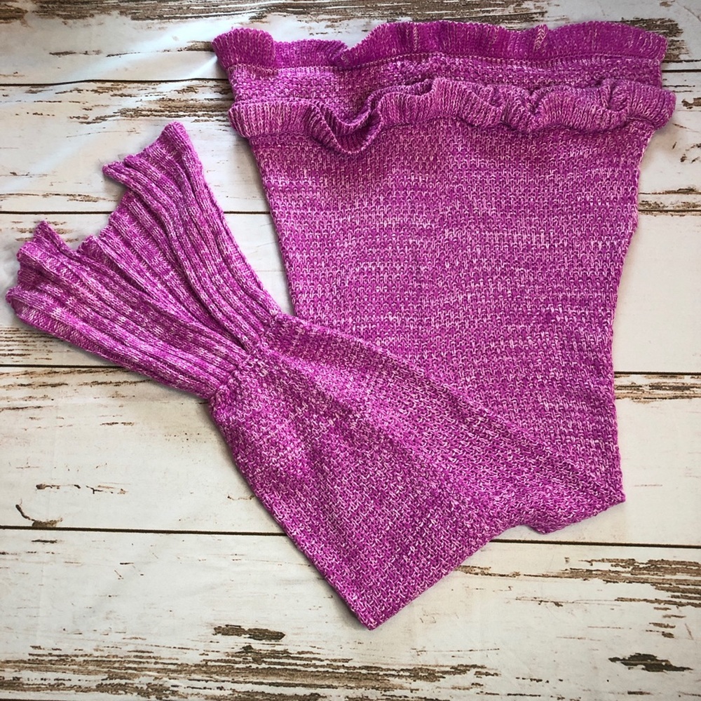 Mermaid Tail Blanket Purple NWOT - Picture 2 of 3